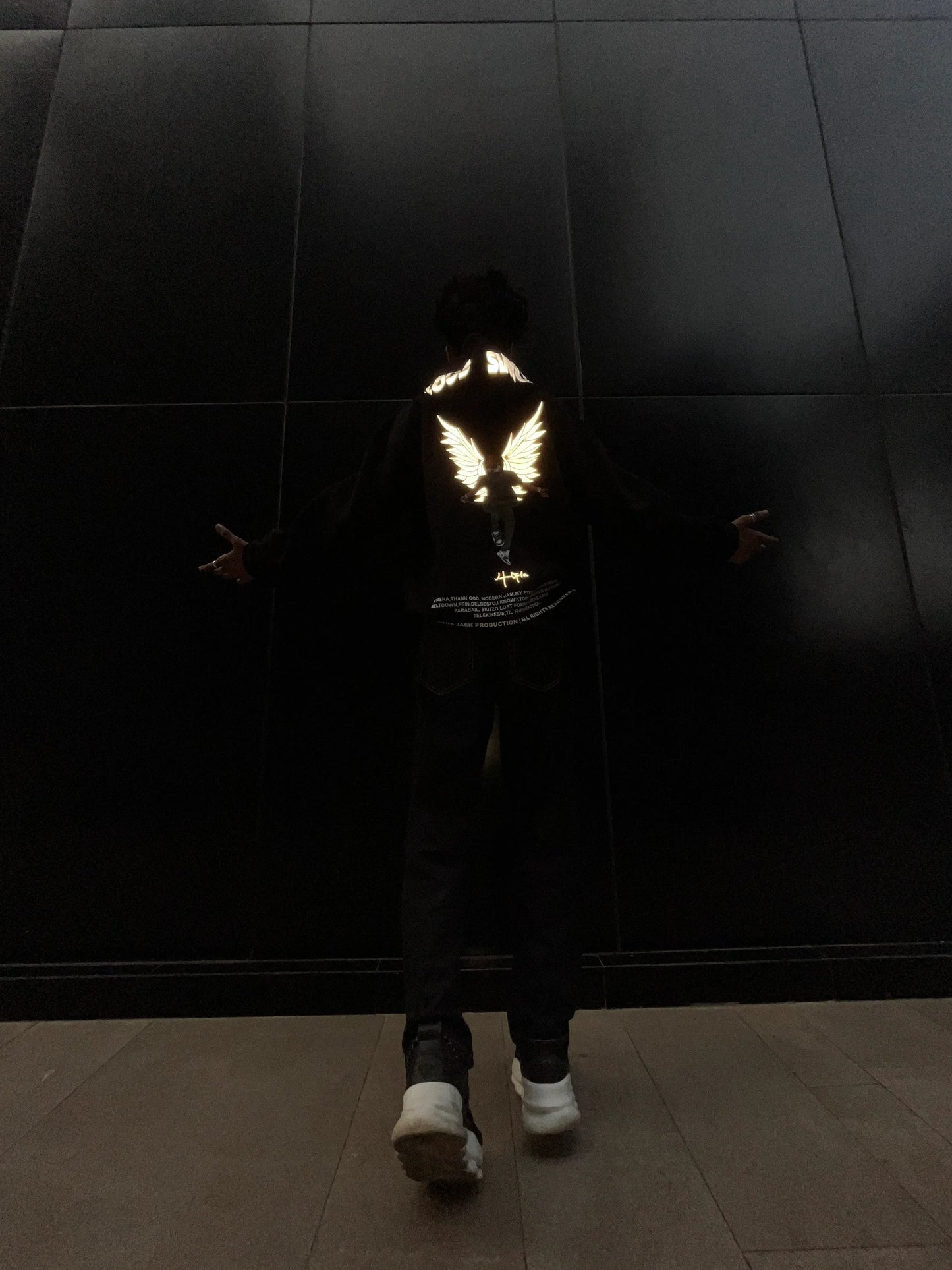 Utopia Hoodie - Getsetwear