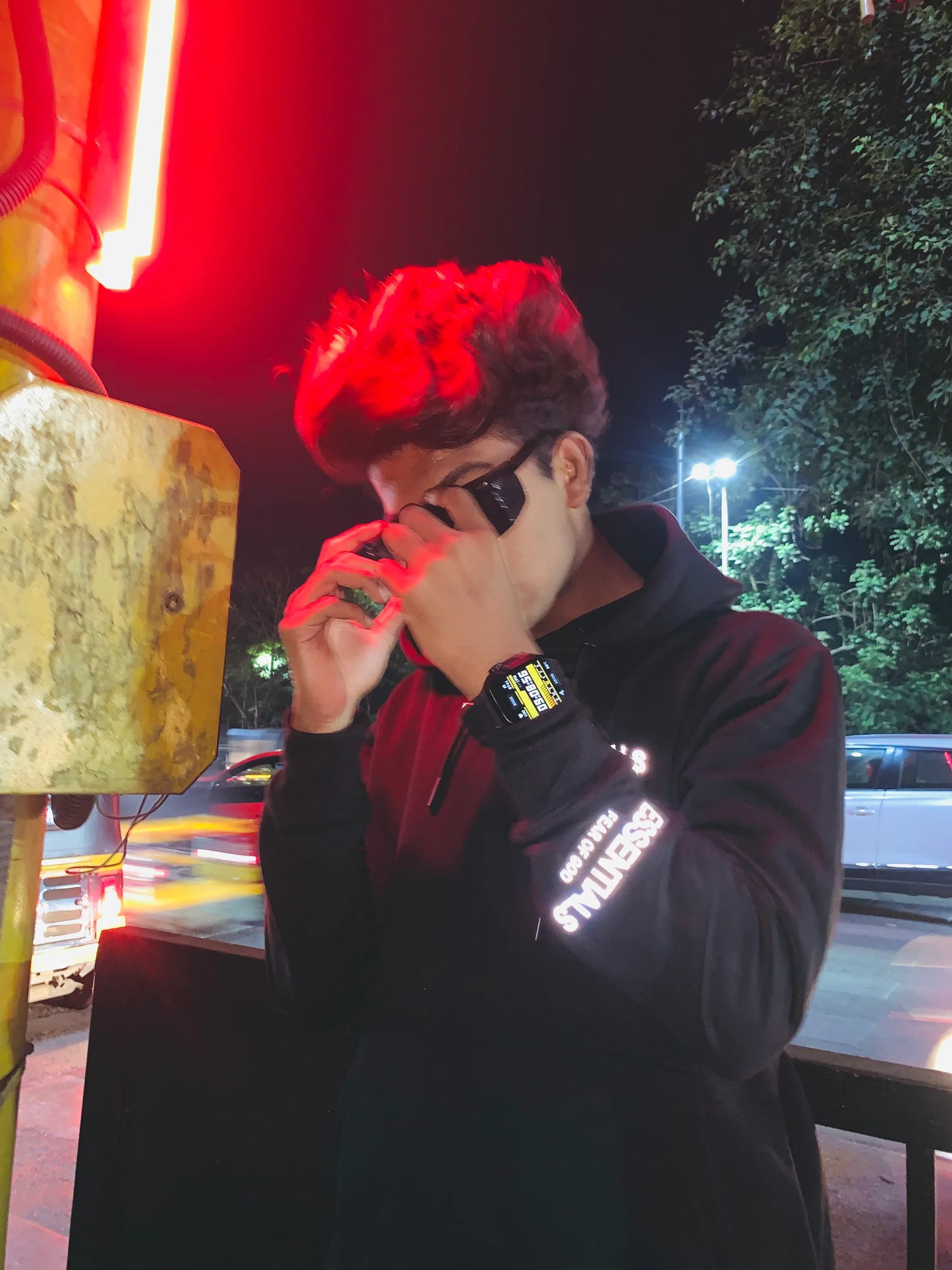 Essential hoodie - Getsetwear