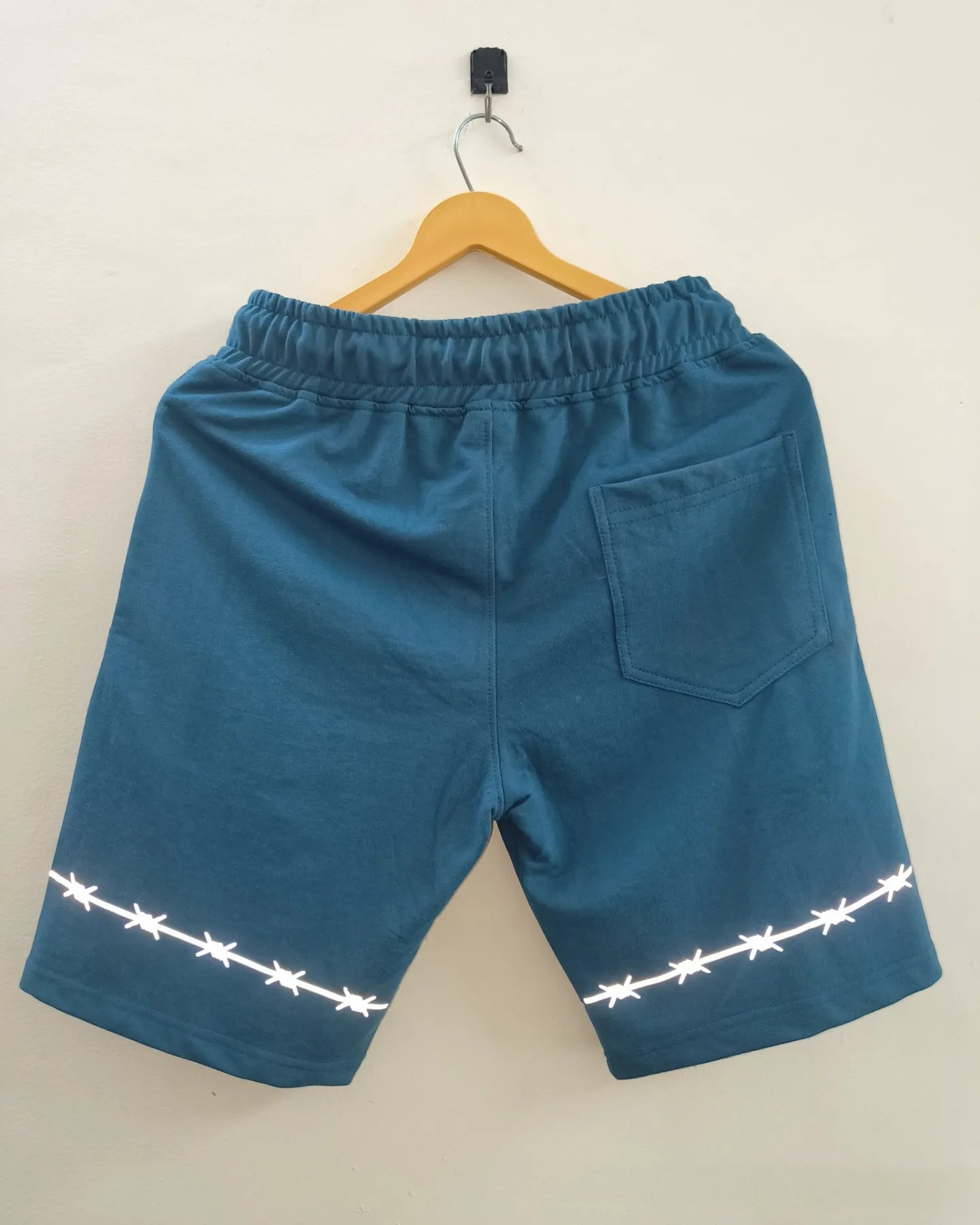 Barbed Wires Lagoon shorts - Getsetwear