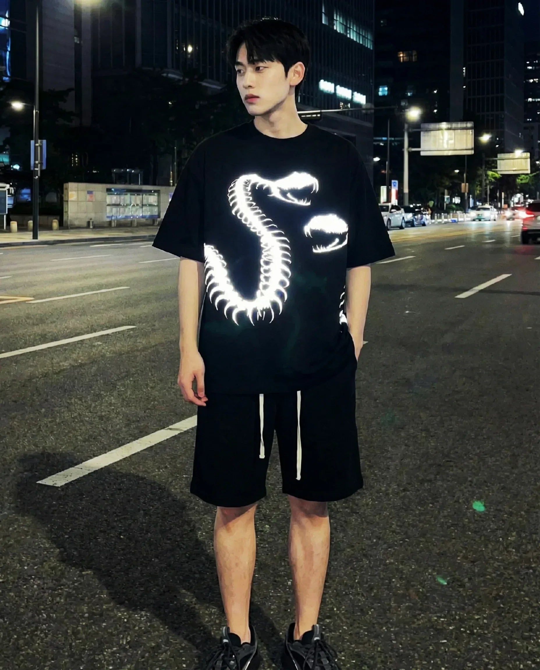 Reflective Venom Spine Tee - Getsetwear
