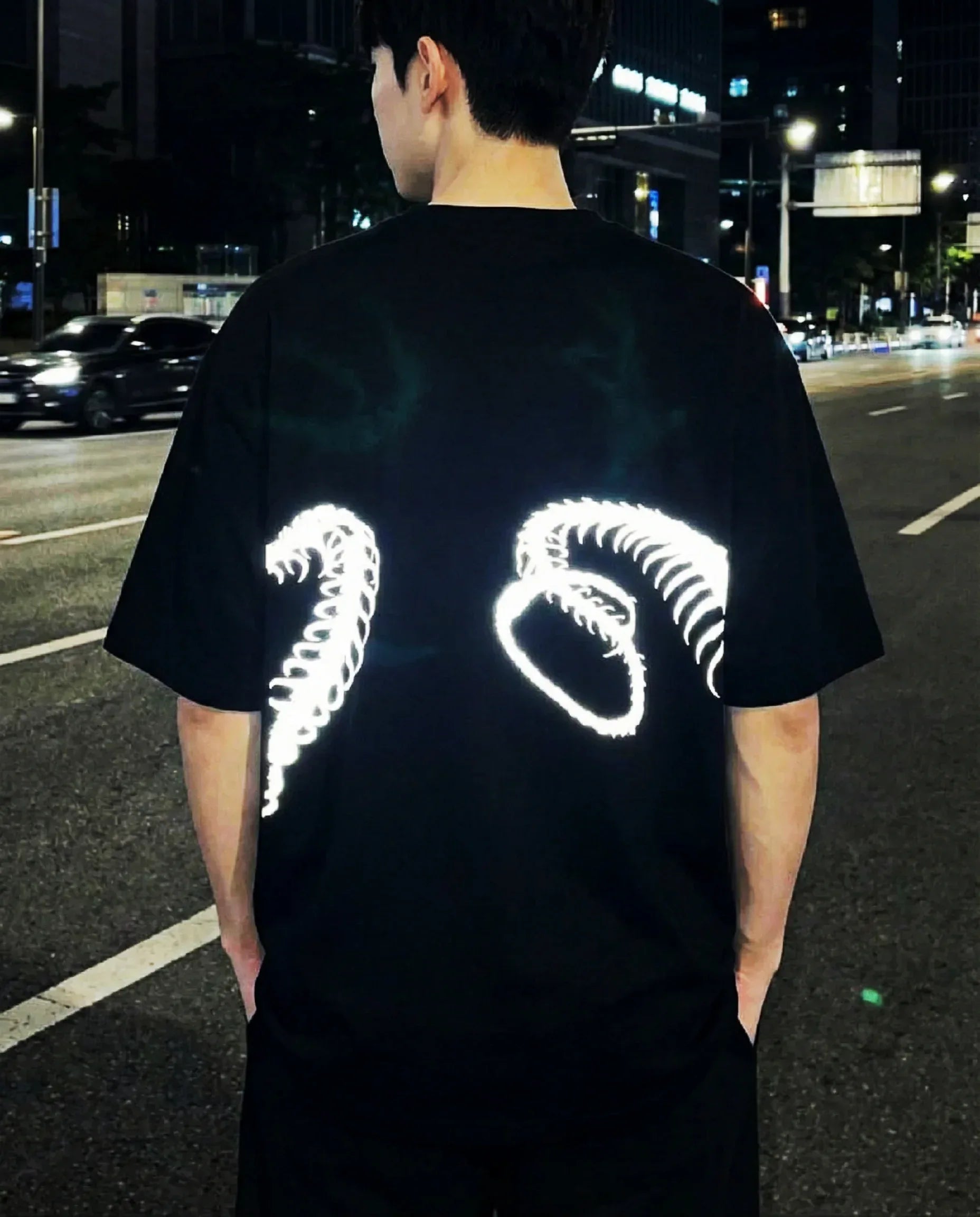 Reflective Venom Spine Tee - Getsetwear