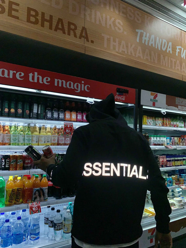 Essential hoodie